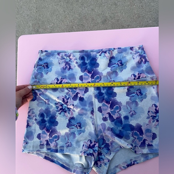 FLEO Size Large shorts NWT made in USA purple blue floral superbad - Picture 5 of 5